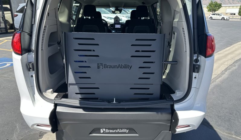 2023 Chrysler Voyager LX  | NEW BraunAbility Manual Rear Entry Wheelchair Conversion full