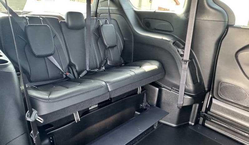 2025 Chrysler Pacifica Safety Plus DVD Sunroof  | NEW BraunAbility XT Power Fold Out Wheelchair Conversion full