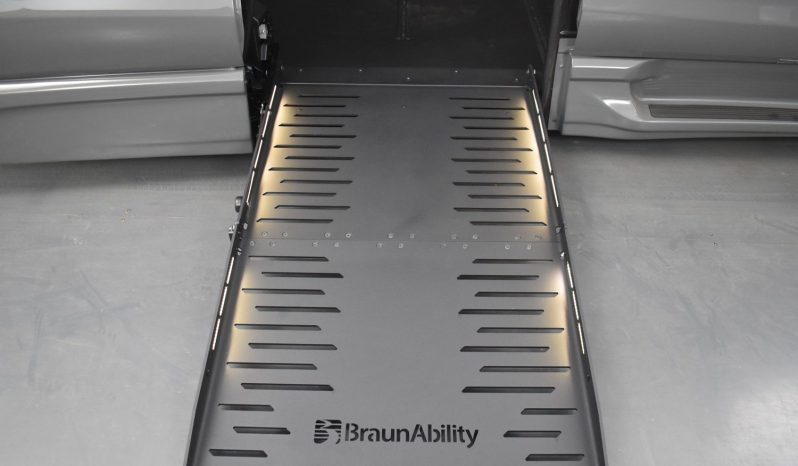 2025 Chrysler Pacifica Safety Plus DVD Sunroof  | NEW BraunAbility XT Power Fold Out Wheelchair Conversion full