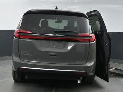 2025 Chrysler Pacifica Safety Plus DVD Sunroof  | NEW BraunAbility XT Power Fold Out Wheelchair Conversion full