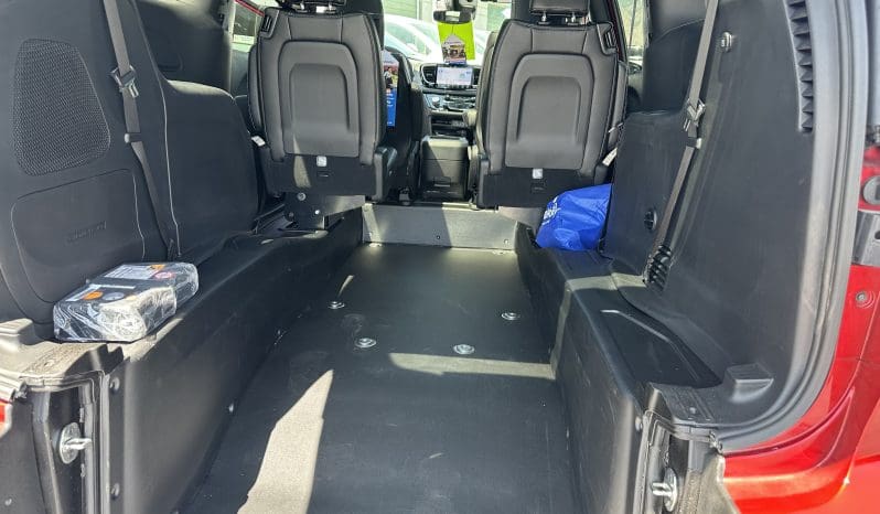 2025 Chrysler Pacifica Safety Plus DVD Sunroof  | NEW BraunAbility Manual Rear Entry Wheelchair Conversion full