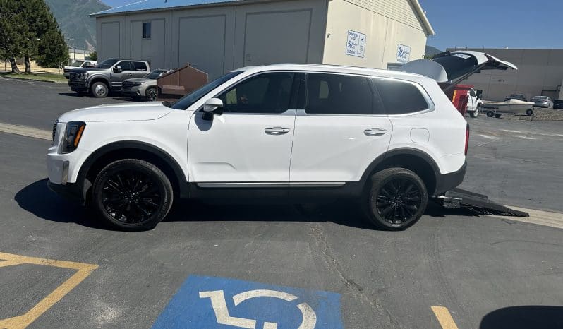 2021 Kia Telluride SX  | Freedom Motors Power Rear Entry Wheelchair SUV Conversion full