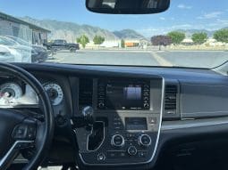 2020 Toyota Sienna SE (Sport) |  BraunAbility Xi Power Infloor Wheelchair Conversion full