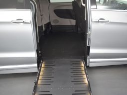 2023 Chrysler Voyager LX  | NEW BraunAbility Entervan II Power Fold Out Wheelchair Conversion full