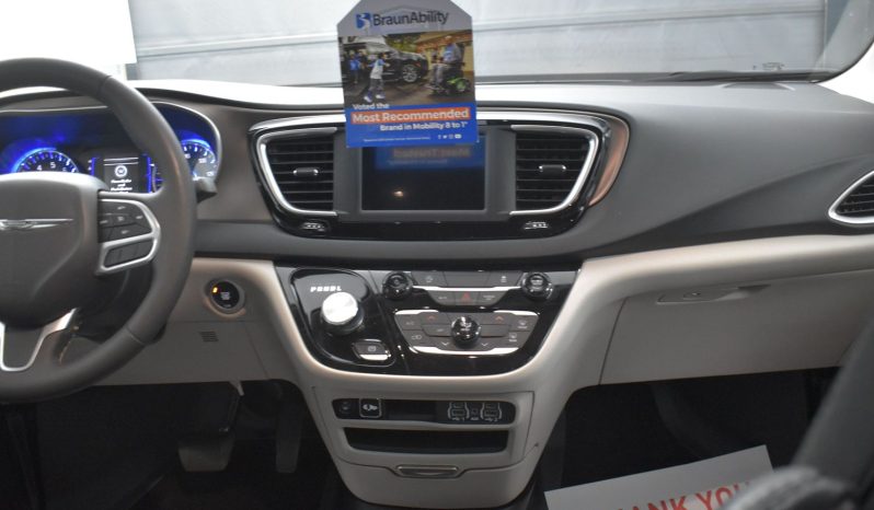 2023 Chrysler Voyager LX  | NEW BraunAbility Entervan II Power Fold Out Wheelchair Conversion full