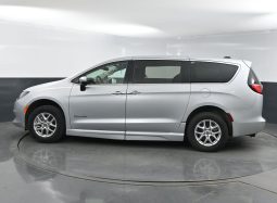 2023 Chrysler Voyager LX  | NEW BraunAbility Entervan II Power Fold Out Wheelchair Conversion full