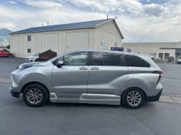 2021 Toyota Sienna Hybrid XLE |  Vantage Mobility Northstar Wheelchair Accessible Conversion full