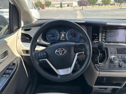 2019 Toyota Sienna LE |  VMI Northstar Infloor Wheelchair Conversion full