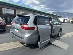 2017 Toyota Sienna XLE |  VMI Northstar Infloor Wheelchair Conversion full