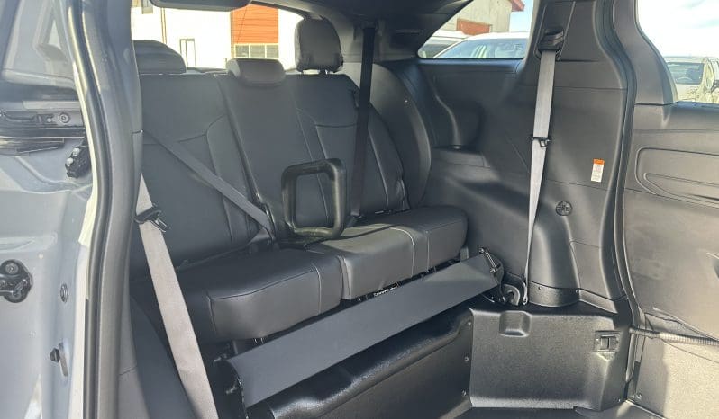 2025 Toyota Sienna Hybrid XSE Plus |  BraunAbility Side-Entry Foldout XT Power Ramp full