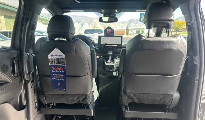 2025 Toyota Sienna Hybrid XSE Plus |  BraunAbility Side-Entry Foldout XT Power Ramp full