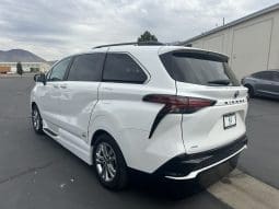 2023 Toyota Sienna Hybrid XSE PLUS AWD |  Vantage Mobility Northstar Wheelchair Accessible Conversion full
