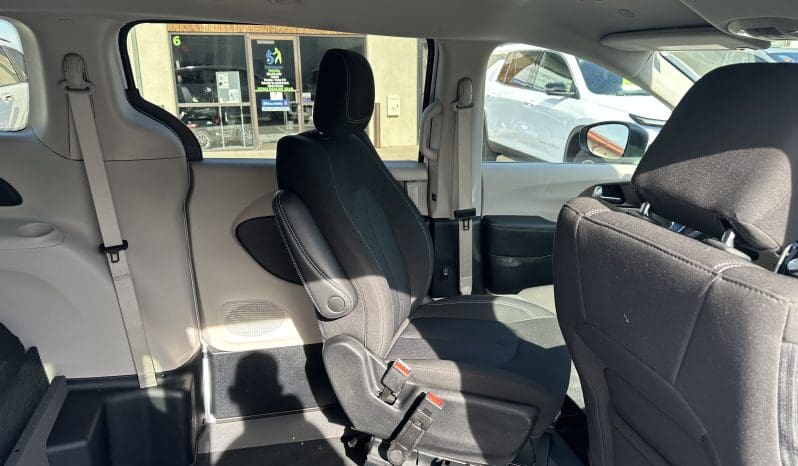 2024 Chrysler Voyager LX  | Rollx Power Infloor Side Entry Wheelchair Conversion full