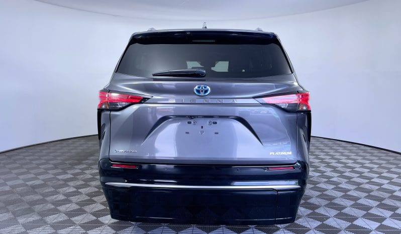 2025 Toyota Sienna Hybrid Platinum AWD |  Vantage Mobility Northstar Power Infloor Wheelchair Accessible Conversion full