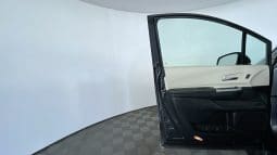2025 Toyota Sienna Hybrid Platinum AWD |  Vantage Mobility Northstar Power Infloor Wheelchair Accessible Conversion full