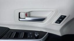 2025 Toyota Sienna Hybrid Platinum AWD |  Vantage Mobility Northstar Power Infloor Wheelchair Accessible Conversion full