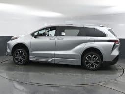 2025 Toyota Sienna Hybrid Platinum  |  BraunAbility XT Fold Out Wheelchair Accessible Conversion full