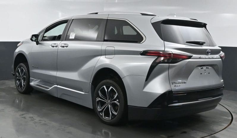 2025 Toyota Sienna Hybrid Platinum  |  BraunAbility XT Fold Out Wheelchair Accessible Conversion full